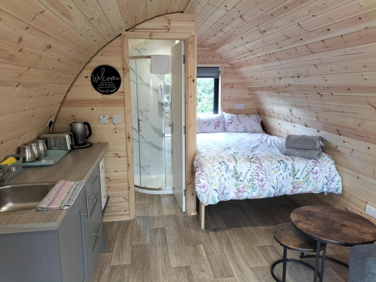 Gateway Glamping Hotel Farranfore Exterior photo
