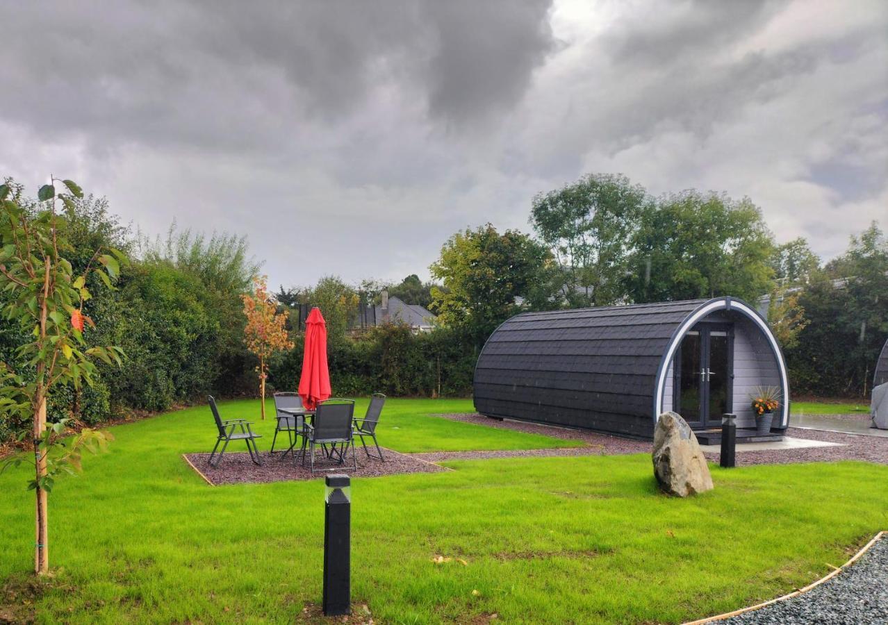 Gateway Glamping Hotel Farranfore Exterior photo