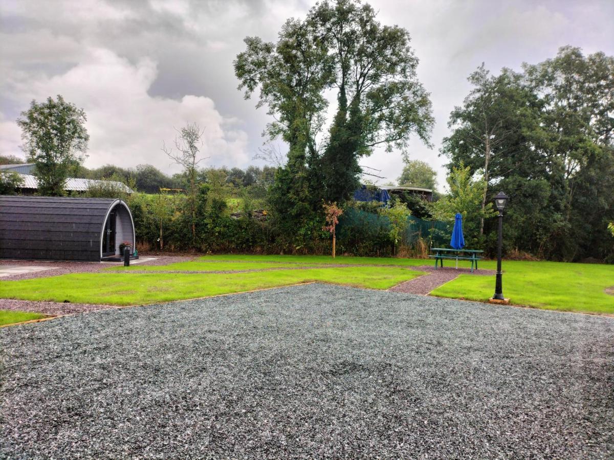 Gateway Glamping Hotel Farranfore Exterior photo